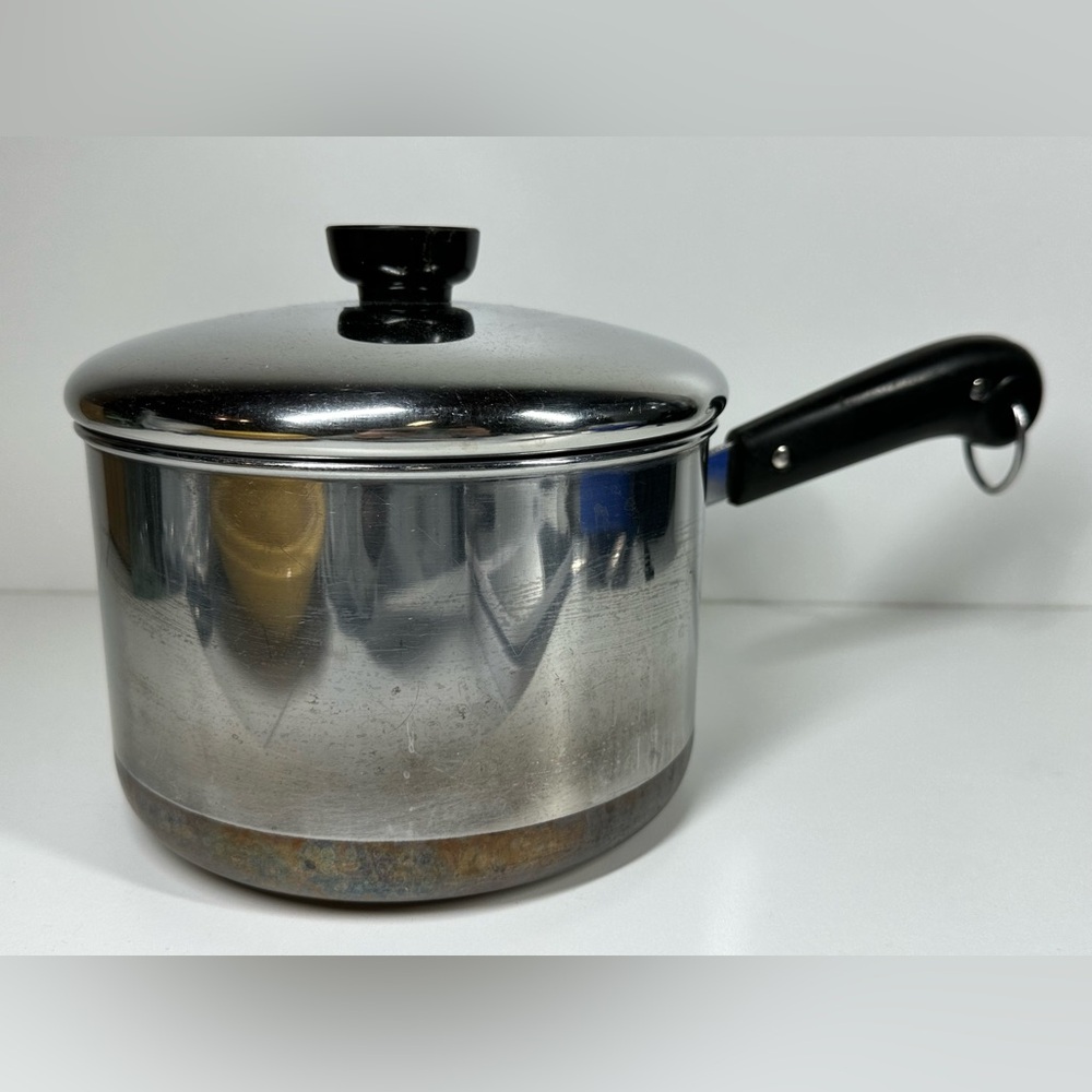 Revere Ware 3 1/2 Qt Pot & Lid Copper Bottom